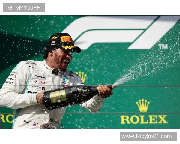 汉密尔顿再度登上F1领奖台 赛季表现令人瞩目