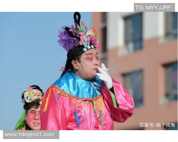 镜头捕捉:国王赛场小动作引发热议 镜头捕捉:国王赛场小动作引发热议