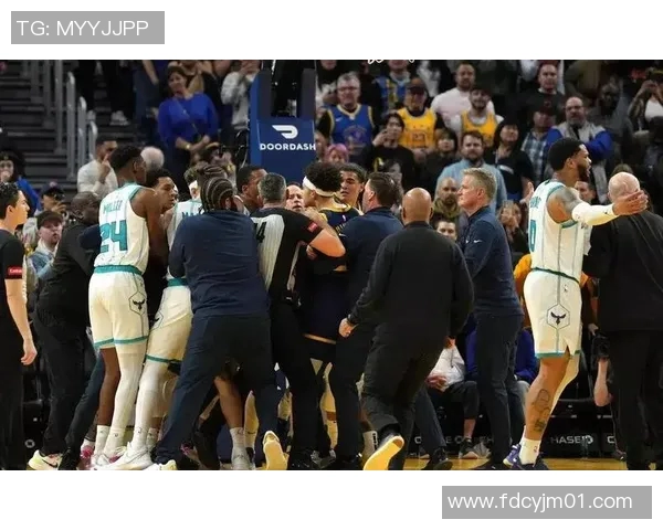 冲突升级!公牛与教练发生激烈争执 冲突升级!公牛与教练发生激烈争执