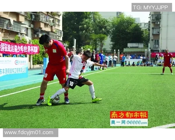 体育品牌与足协联合推“校园足球万里行”计划